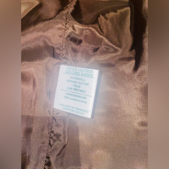 Danier Genuine Leather Olive Dark Green Skirt With Small slit & string at waist - Picture 8 of 14